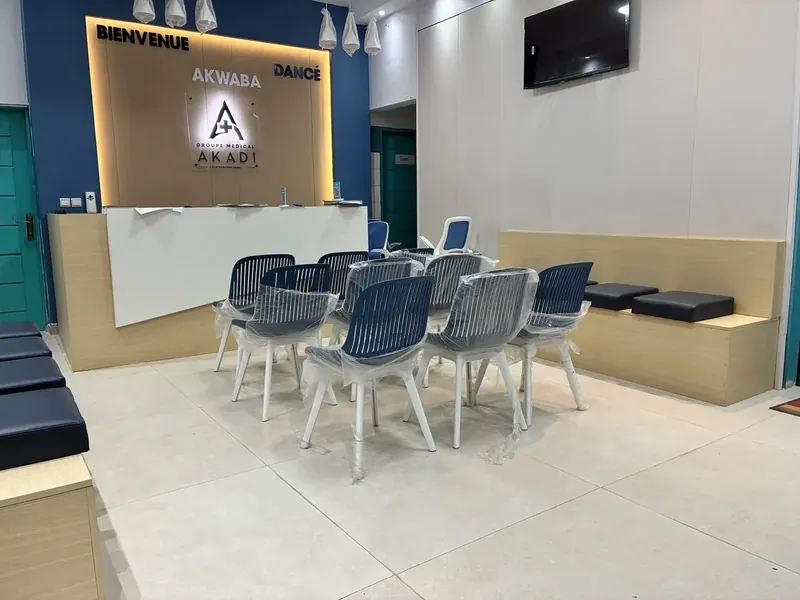 Groupe Médical AKADI — accueil et salle d'attente — Professionnel, D-Allians Abidjan